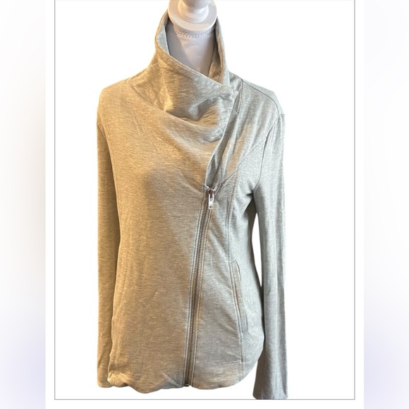 Helmut Lang Light Gray V-Neck Asymmetrical Sweater Size Medium - Picture 4 of 7